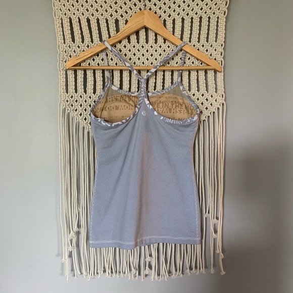 Lululemon Power Y Tank with cups in Lilac / Grey - Picture 9 of 9